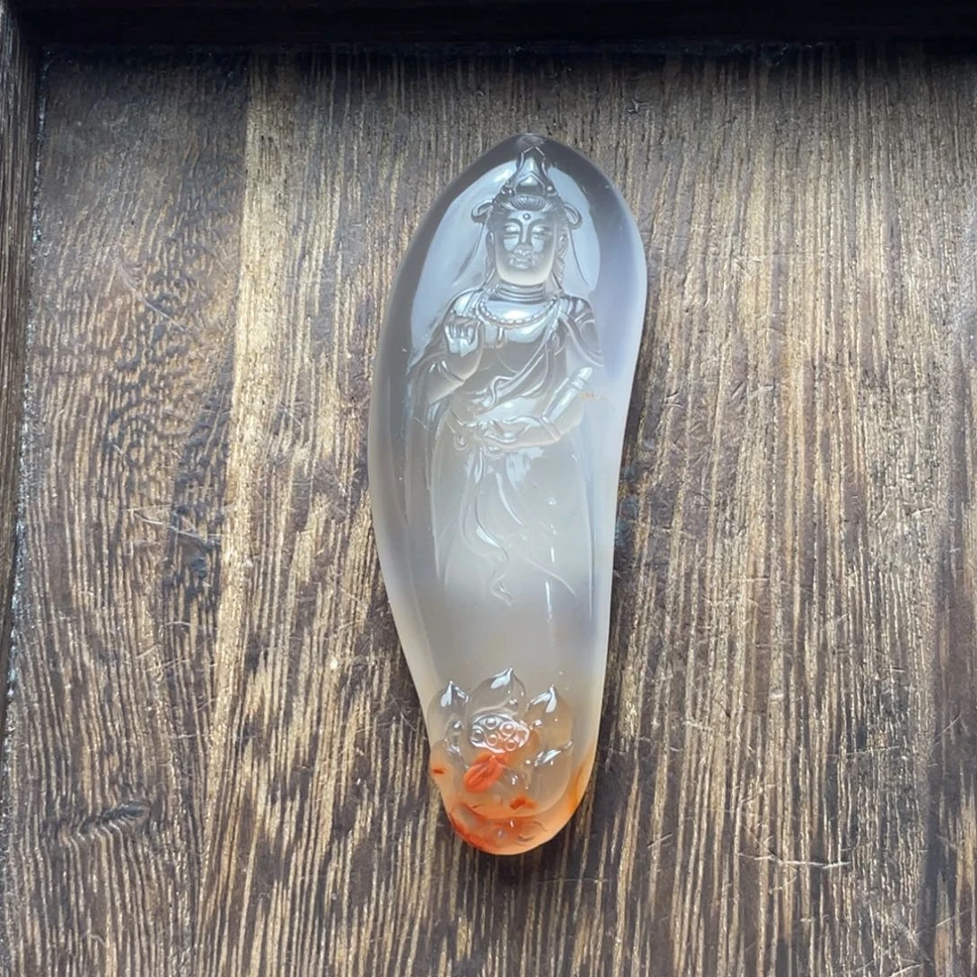 东***子颈饰合金南红玛瑙