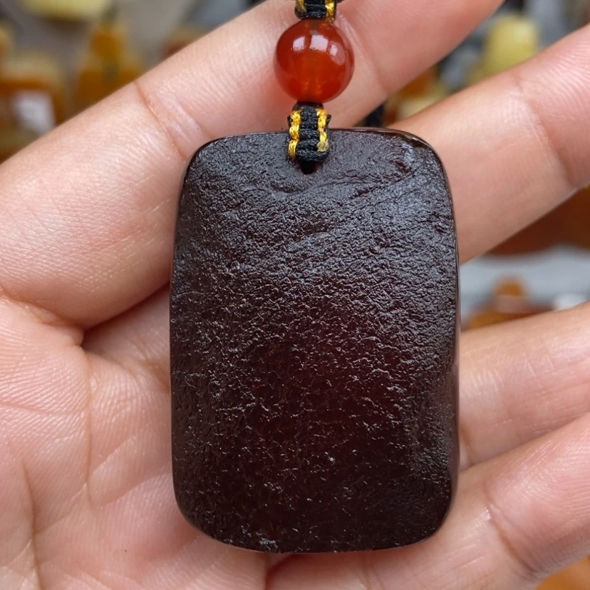 【闪购商品】琥珀颈饰未镶嵌