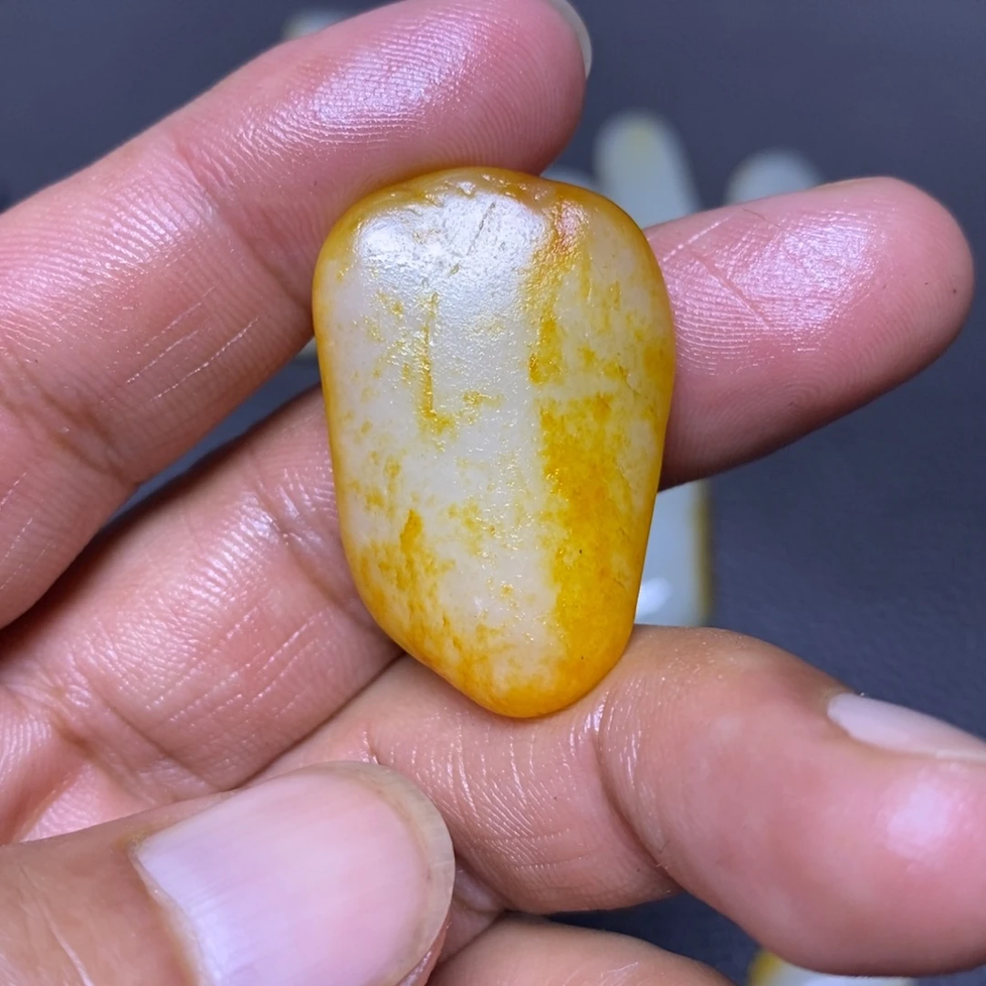 未镶嵌和田玉（糖玉）挂件