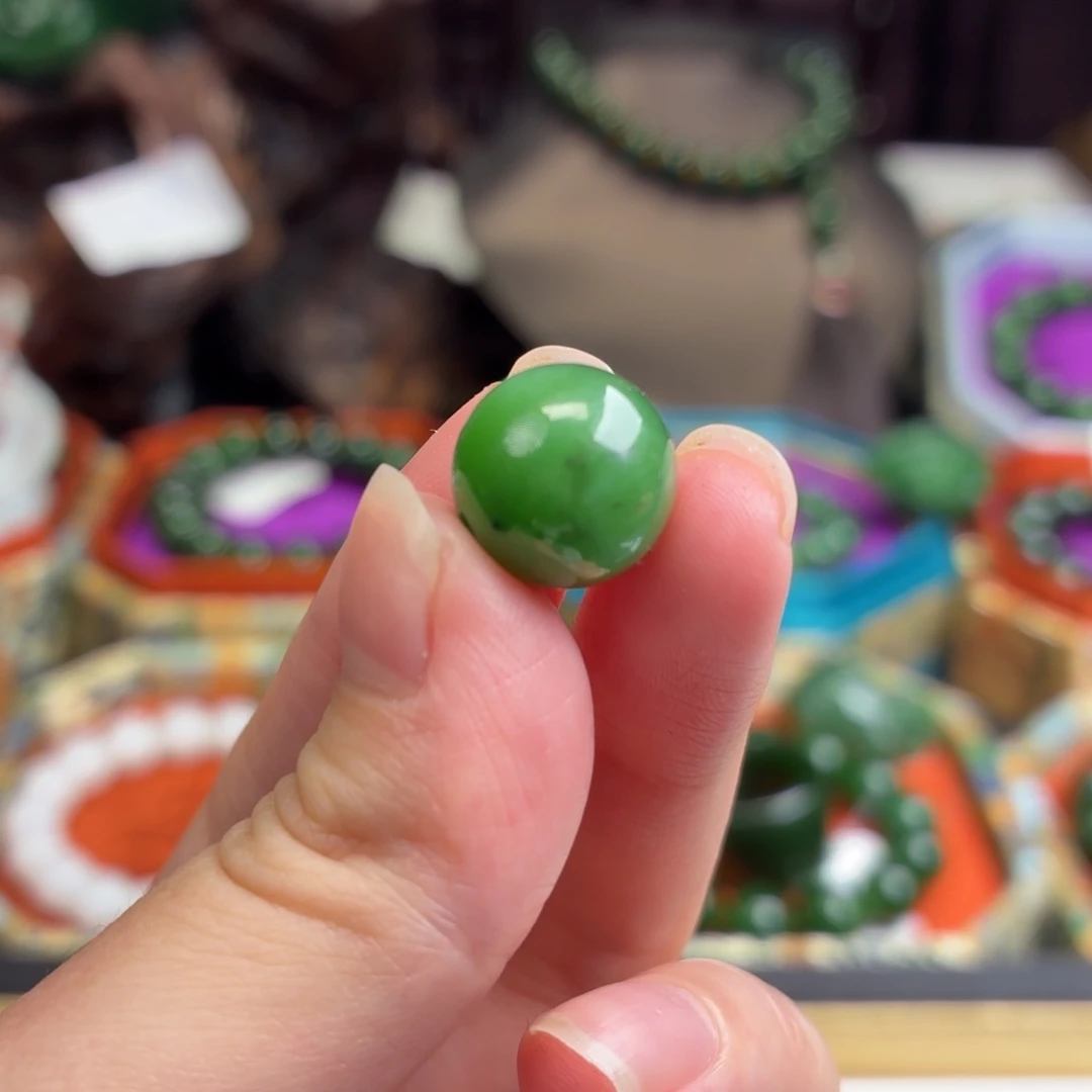 和田玉（碧玉）未镶嵌珠宝半成品