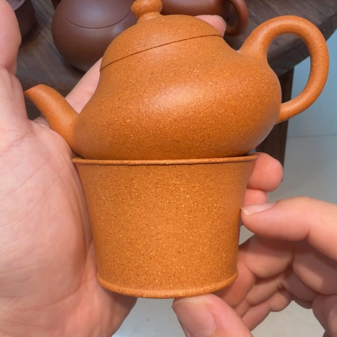 茶杯紫砂微瑕的壶