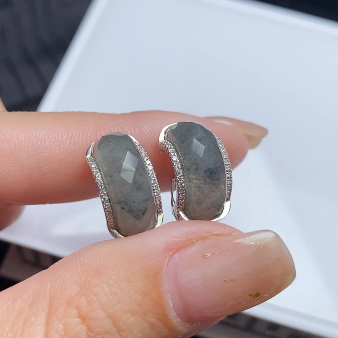 翡翠18K金镶嵌耳饰冰乌鸡切割面圈圈耳扣