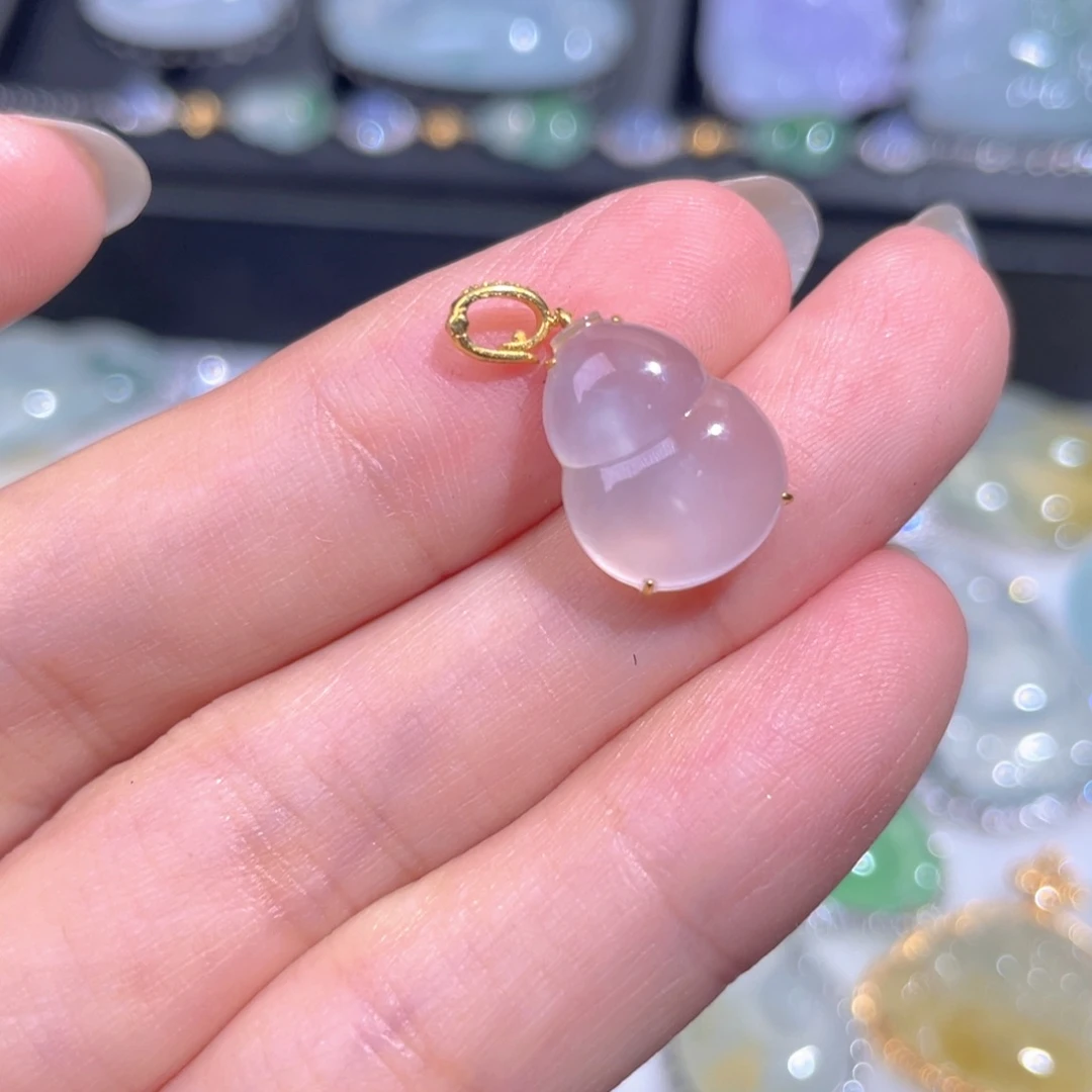 颈饰18K金镶嵌翡翠翡翠