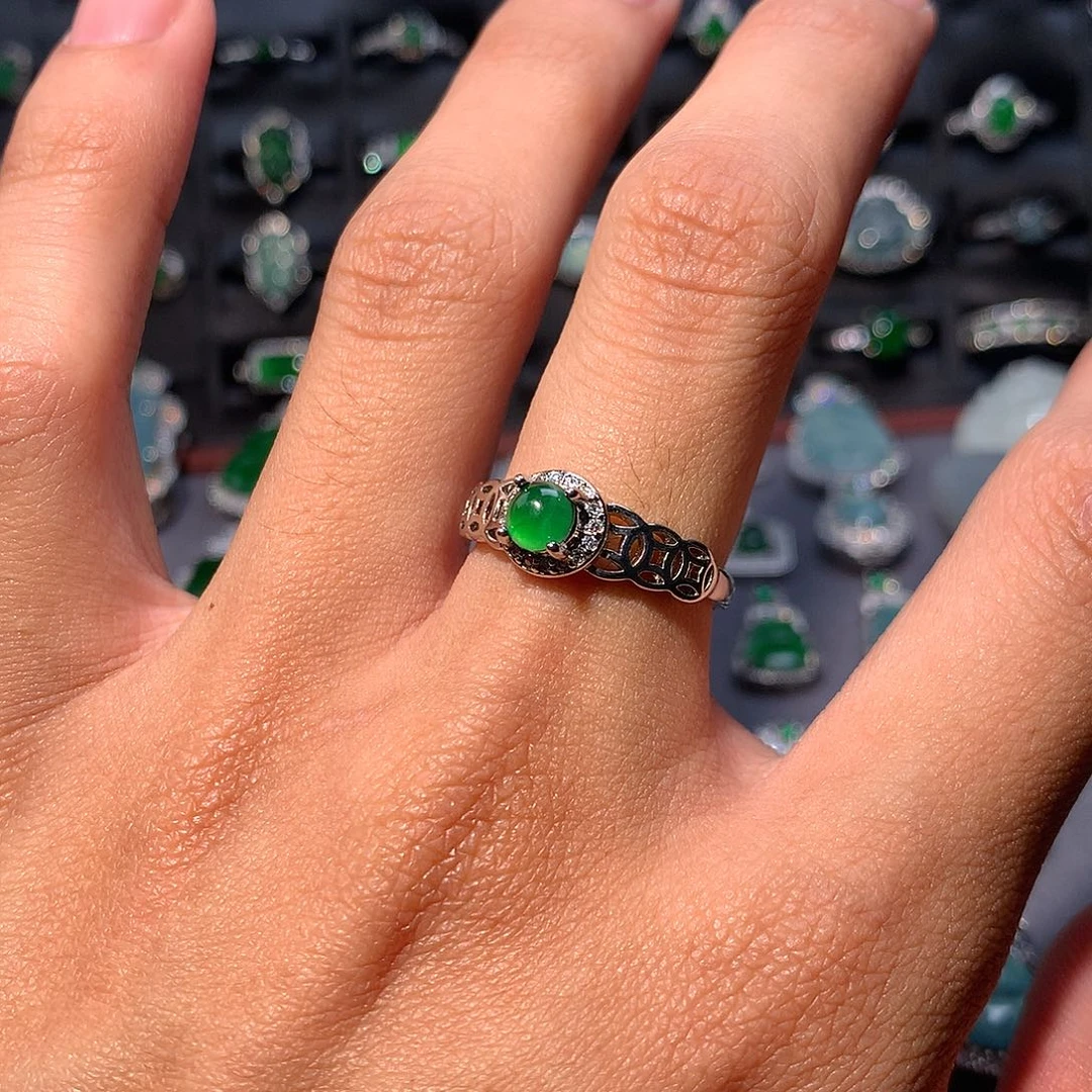 翡翠未镶嵌戒指戒指