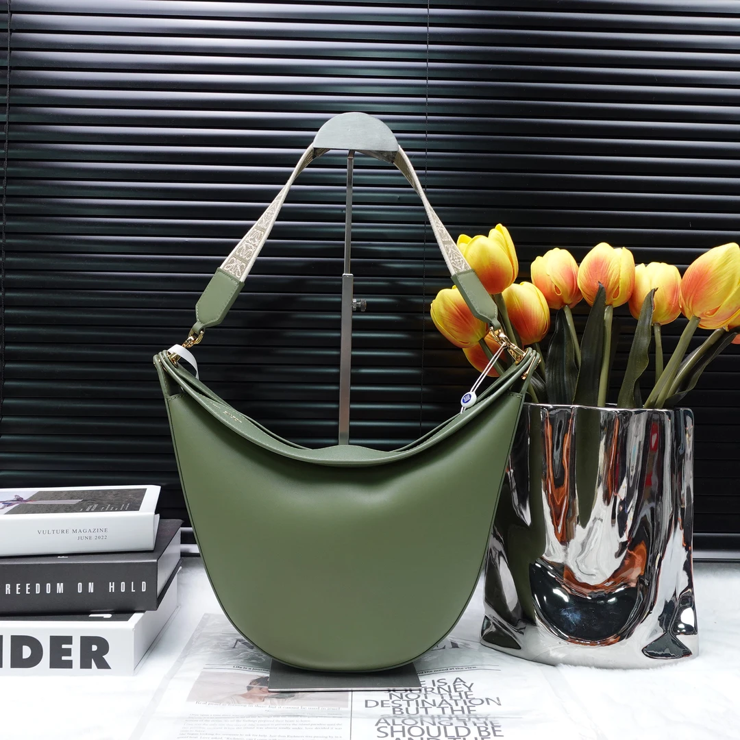 95新 LOEWE/罗意威 单肩包/T20152444