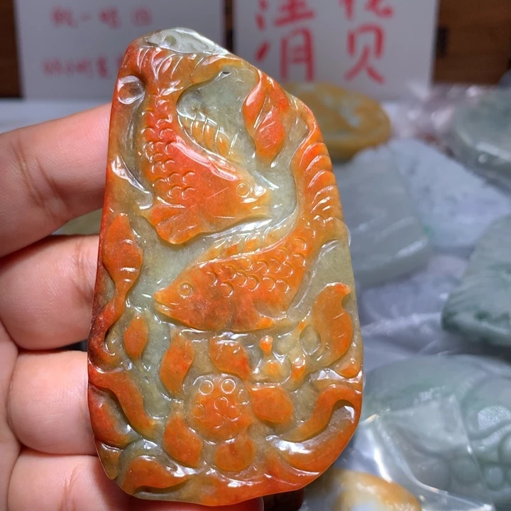 翡翠未镶嵌颈饰保真天然A货翡翠