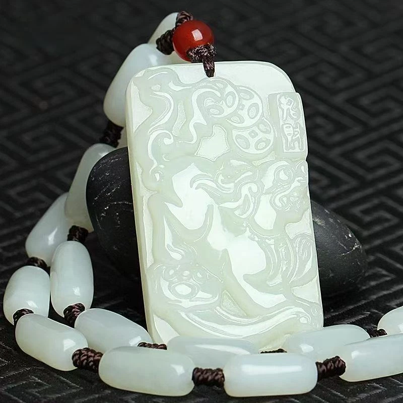 正品和田玉貔貅招财吊坠男士玉牌玉佩挂件女白石玉项链平安无事牌