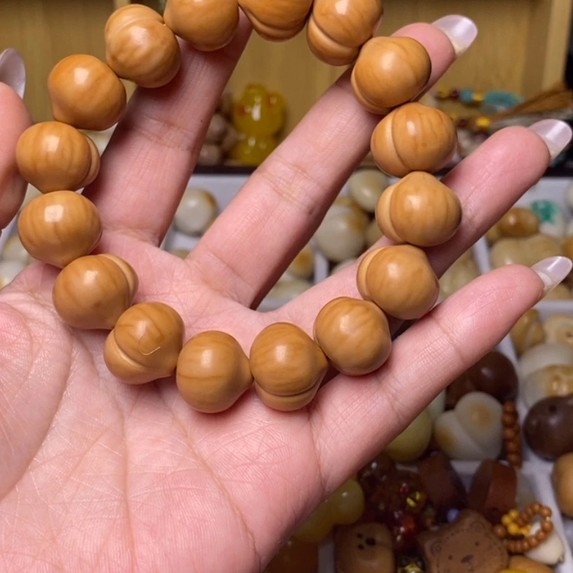 【闪购商品】吊坠猴头核桃v****n光面