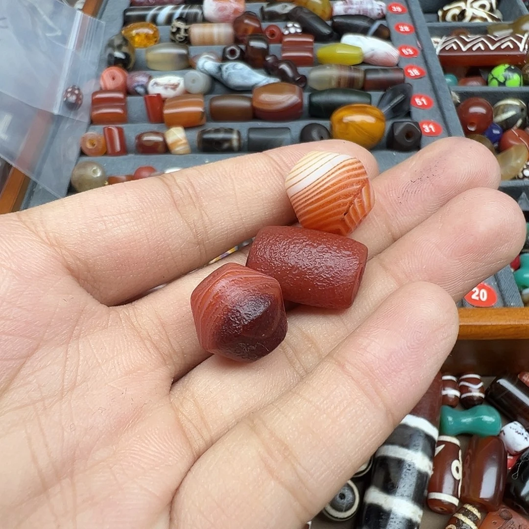 玛瑙/玉髓未镶嵌珠宝半成品有裂