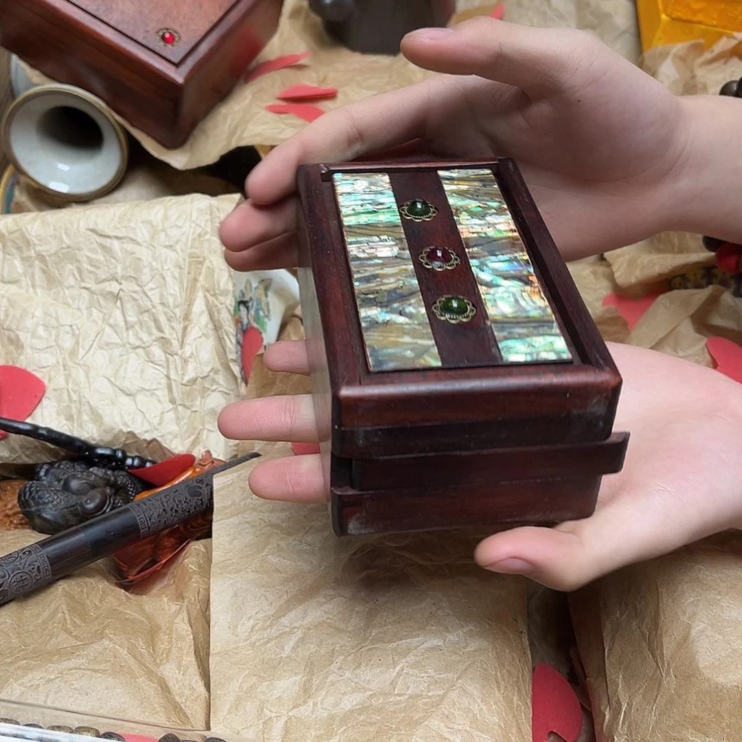 大叶紫檀（黑酸枝木类）