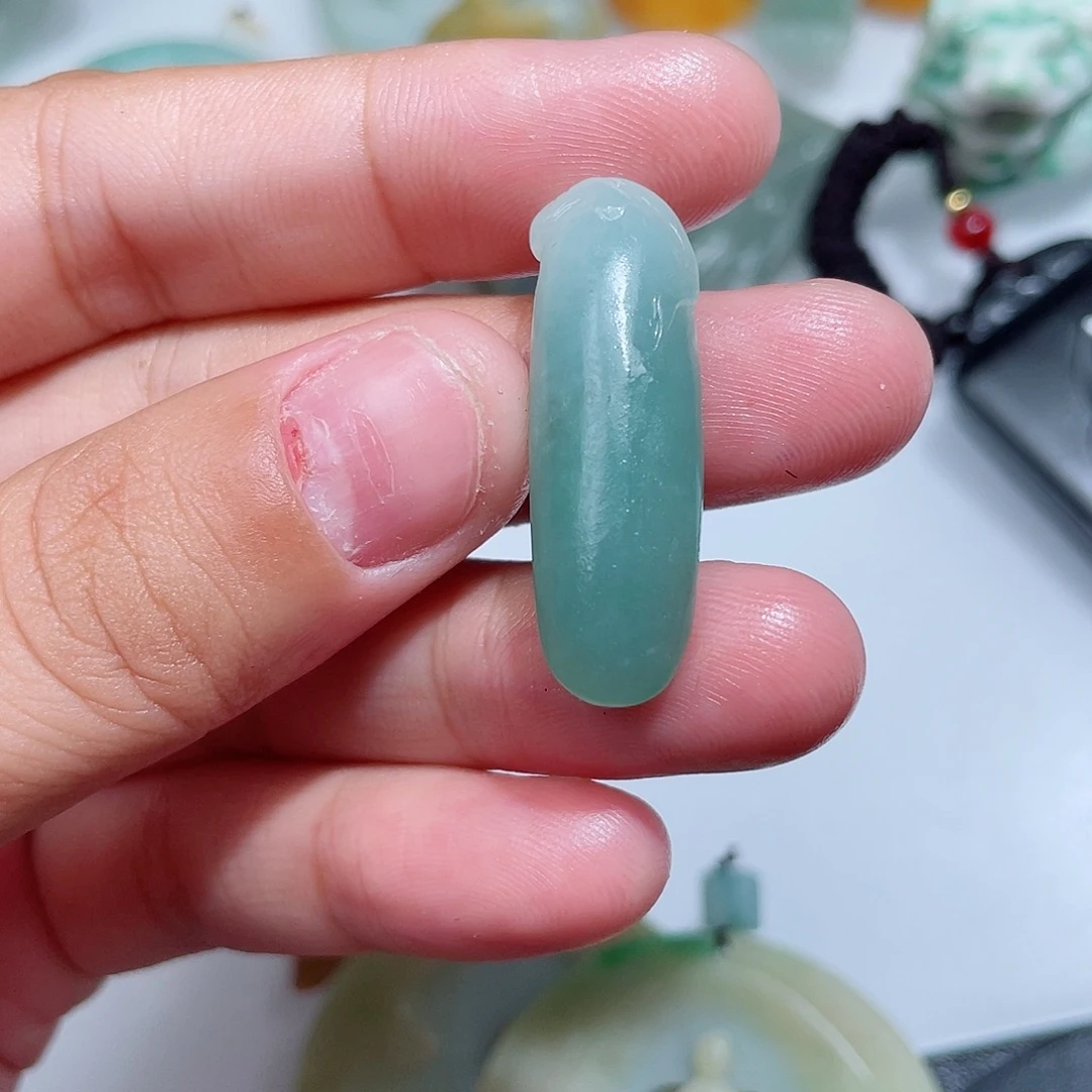 定制翡翠未镶嵌不