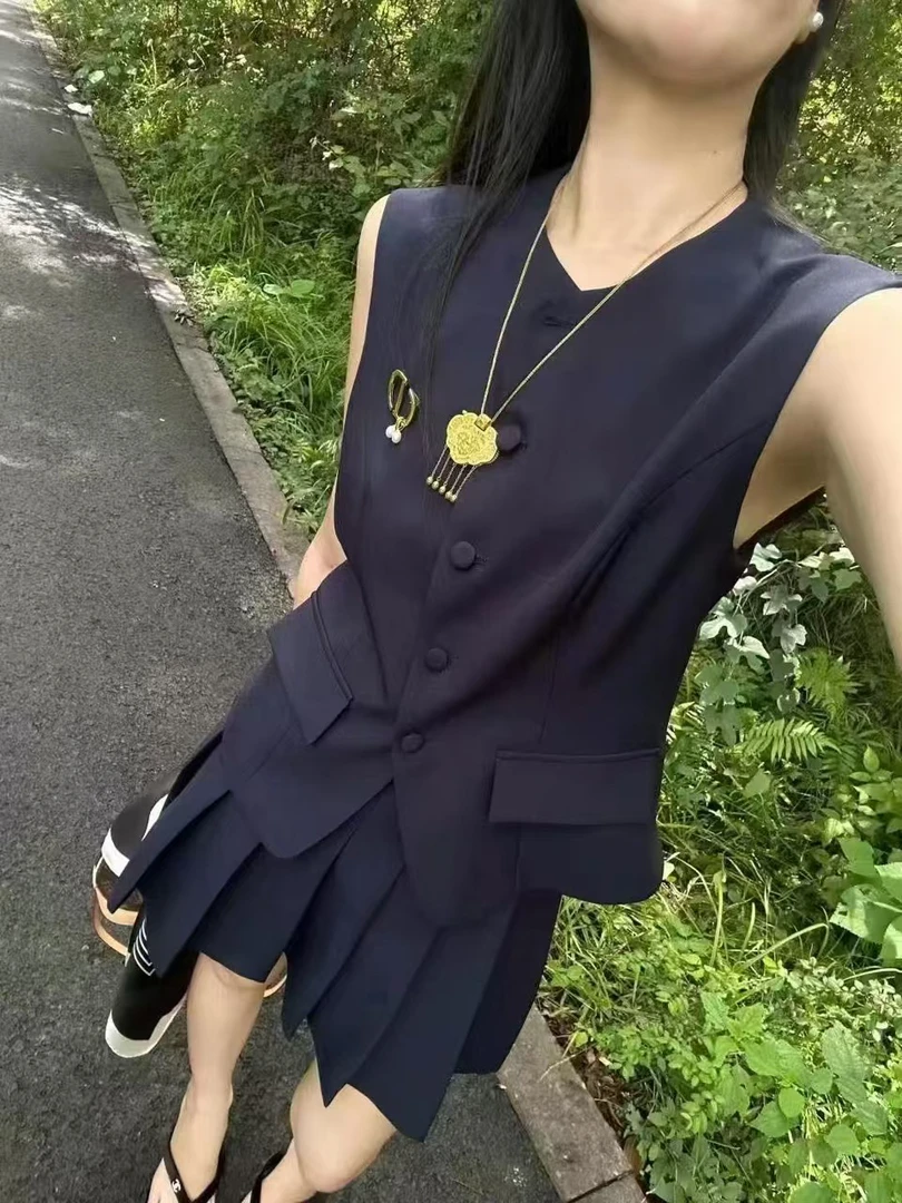 9830设计感无袖百褶短裙套装女夏季时尚洋气减龄显瘦穿搭