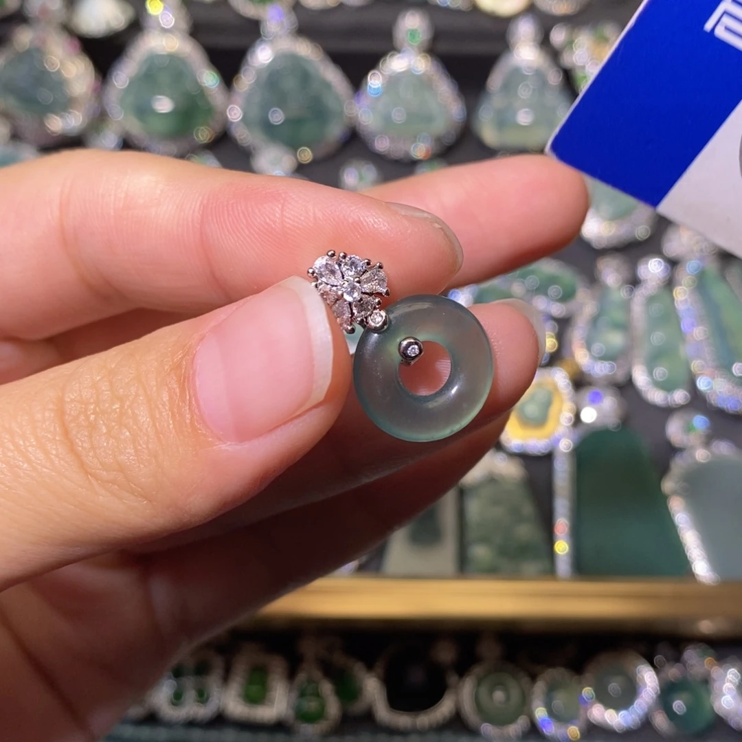 翡翠未镶嵌颈饰天然