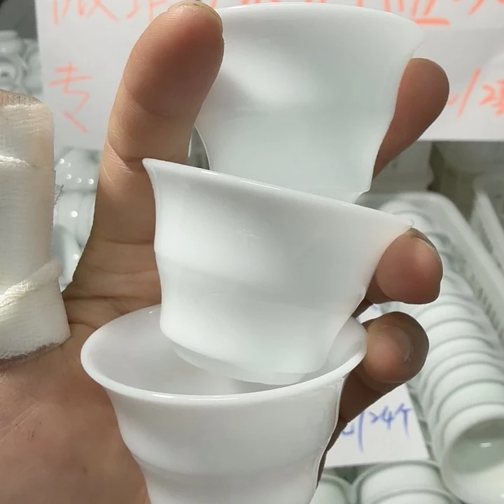 微瑕冰种竹节杯三个
