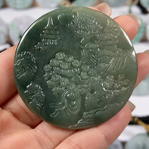 翡翠颈饰未镶嵌山水牌福利