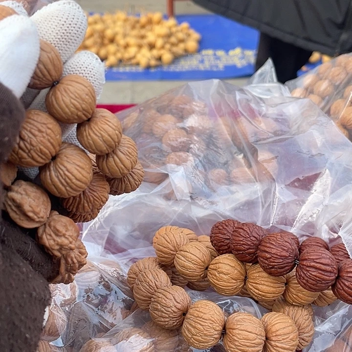 芊***工猴头核桃手串猴头核桃