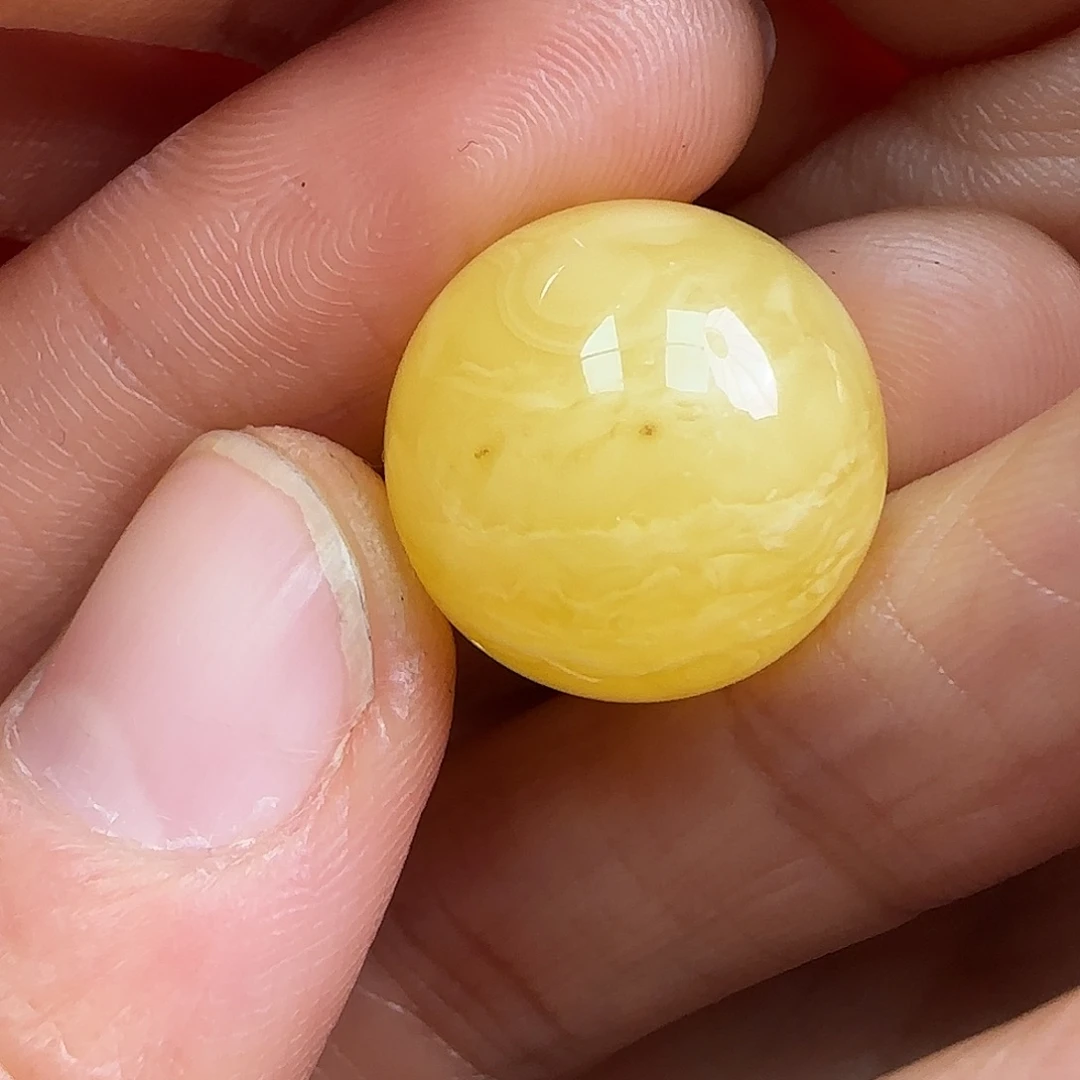 蜜蜡未镶嵌珠宝奇石