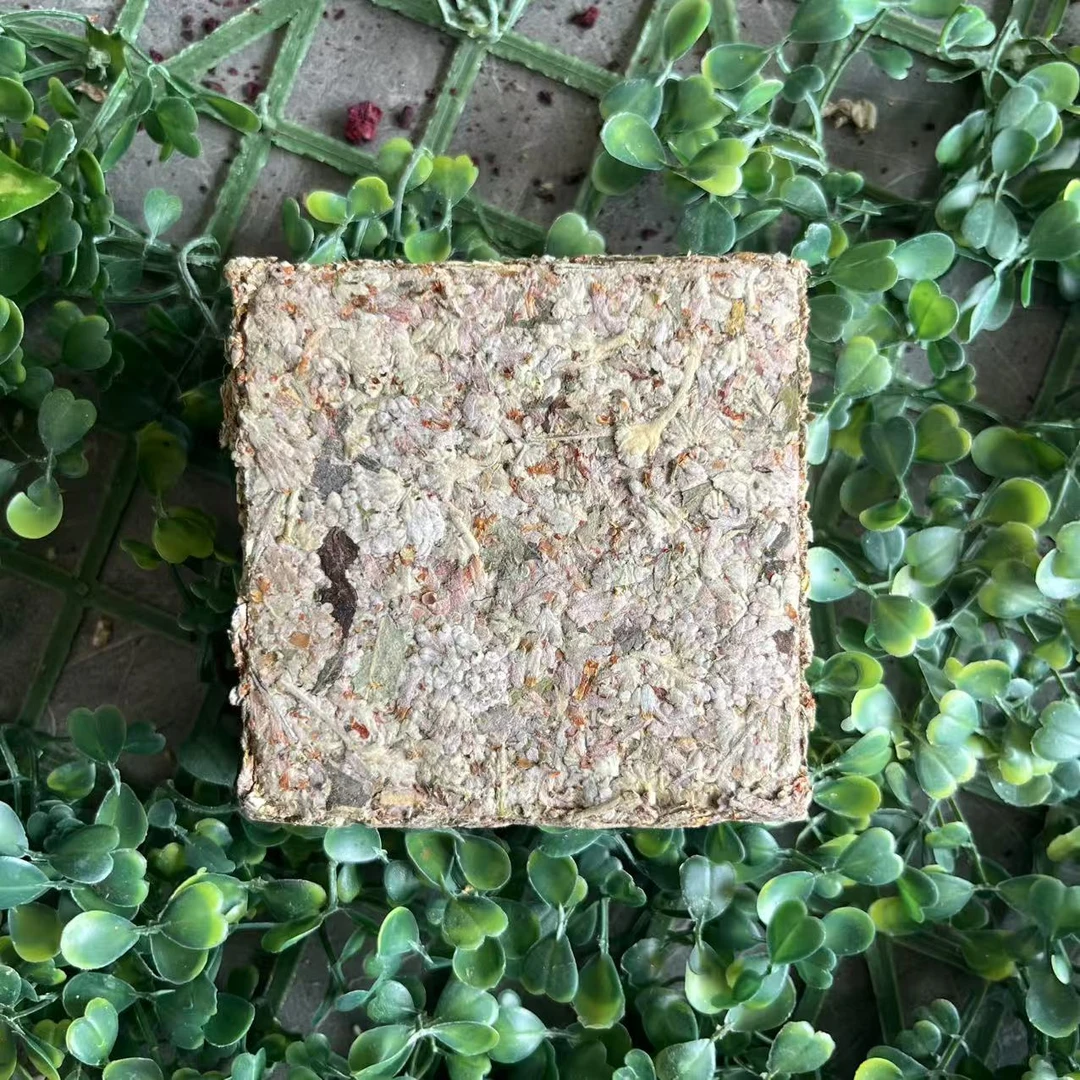 雨腾核心班  鲜R白L"N"福S无L"200g/砖 (8月2）