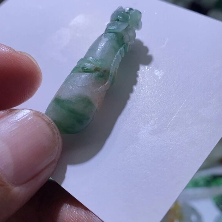 定制翡翠未镶嵌毛货