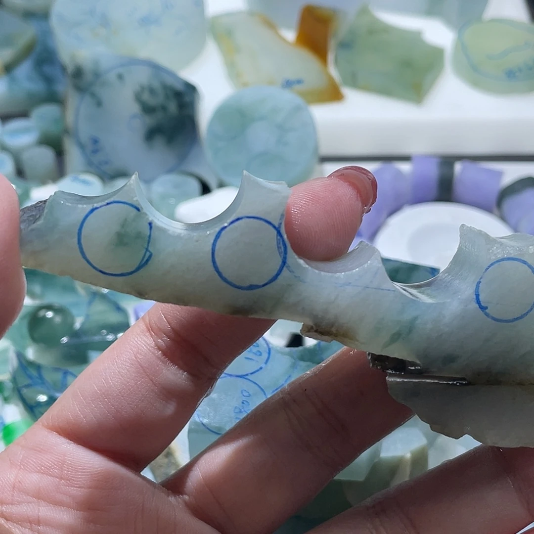 米***多定制翡翠未镶嵌珠子