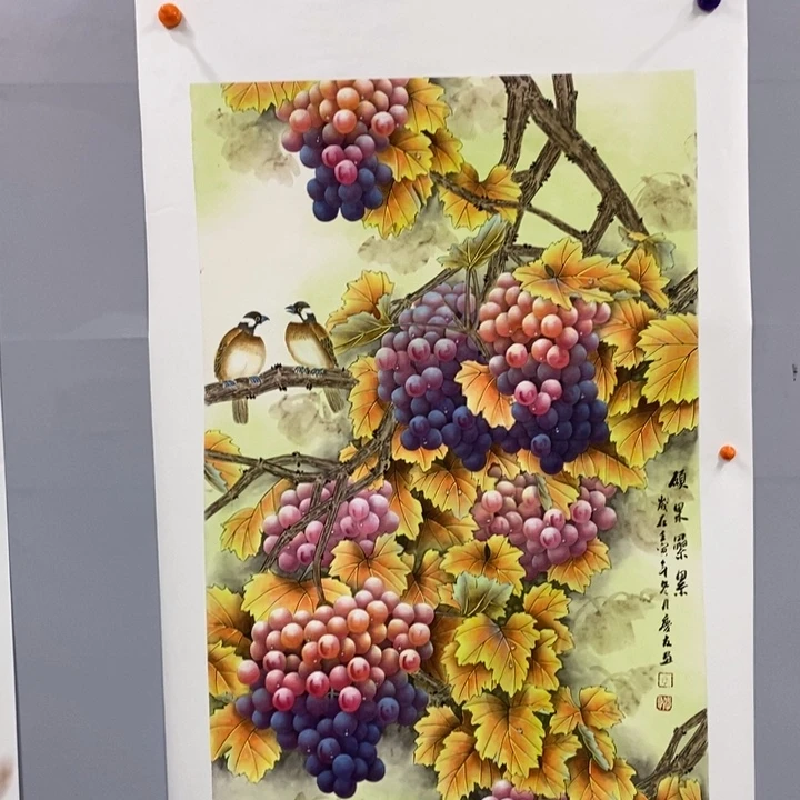 手绘作品等多种形式进行