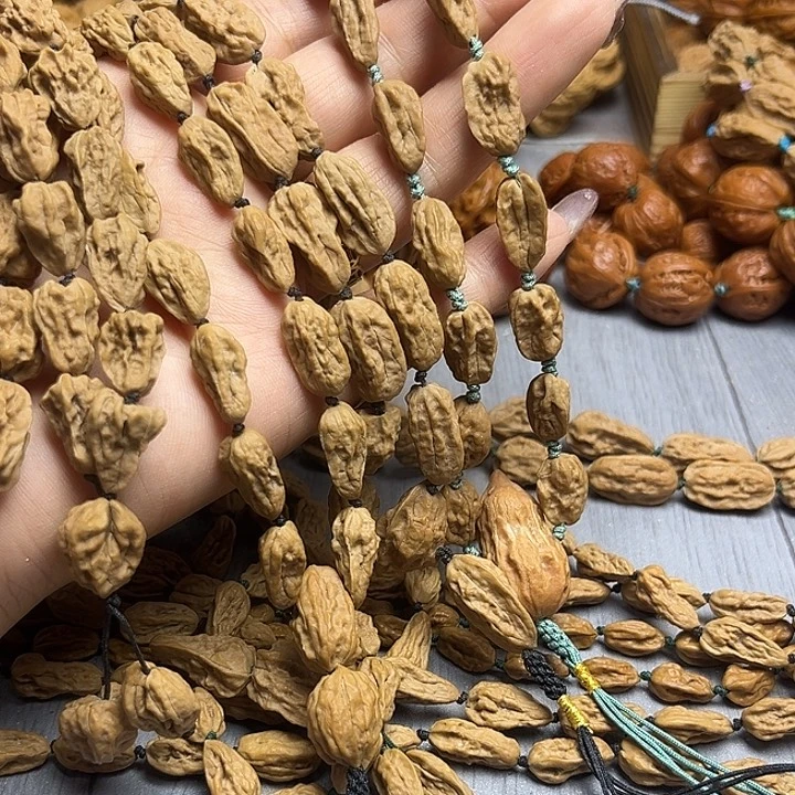 别***谁桃核吊坠蛤蟆头一侧