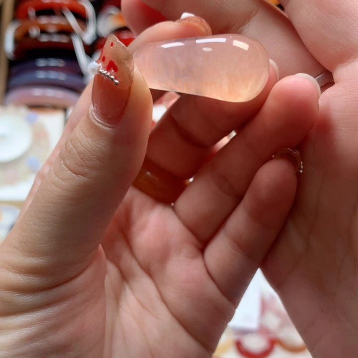 玛瑙/玉髓手镯未镶嵌芜****A