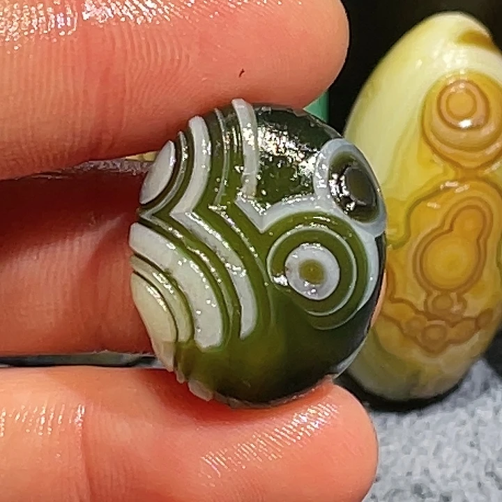 玛瑙/玉髓未镶嵌珠宝奇石