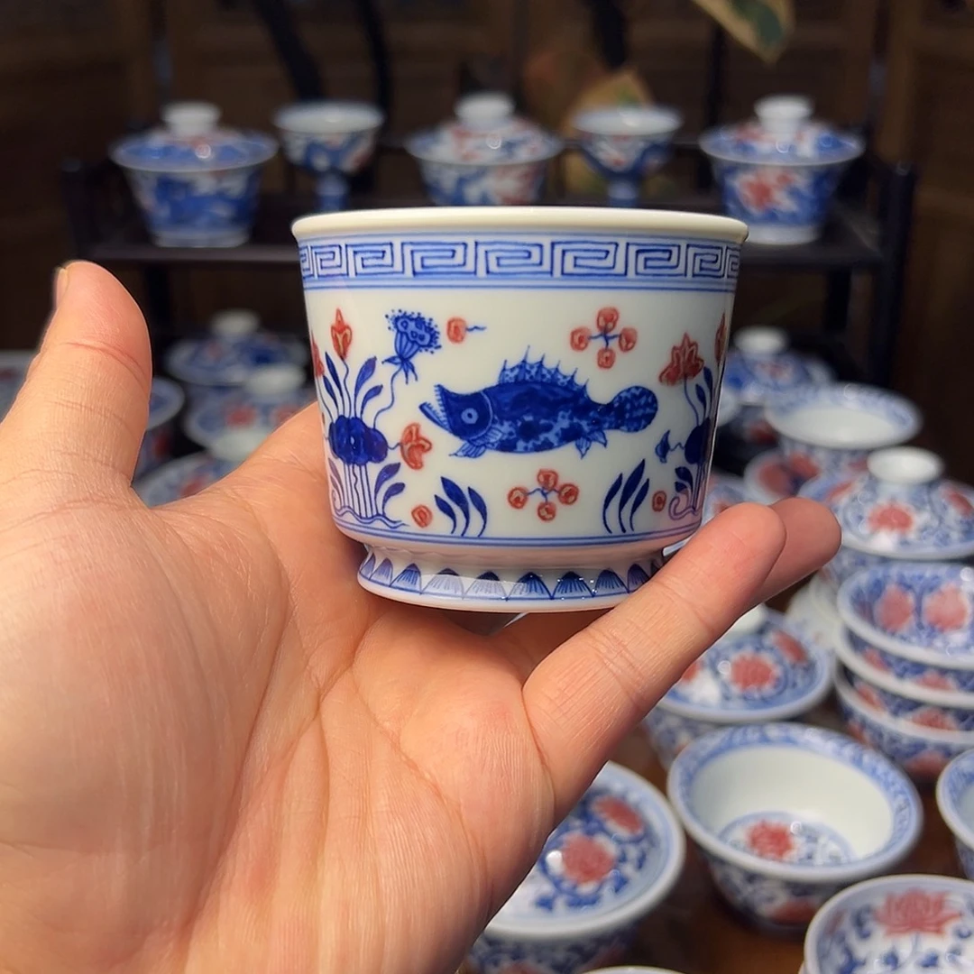 青花釉里红容天杯矿点微瑕