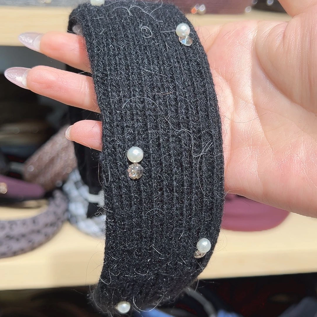 皮质铁合金黑色珍珠发箍