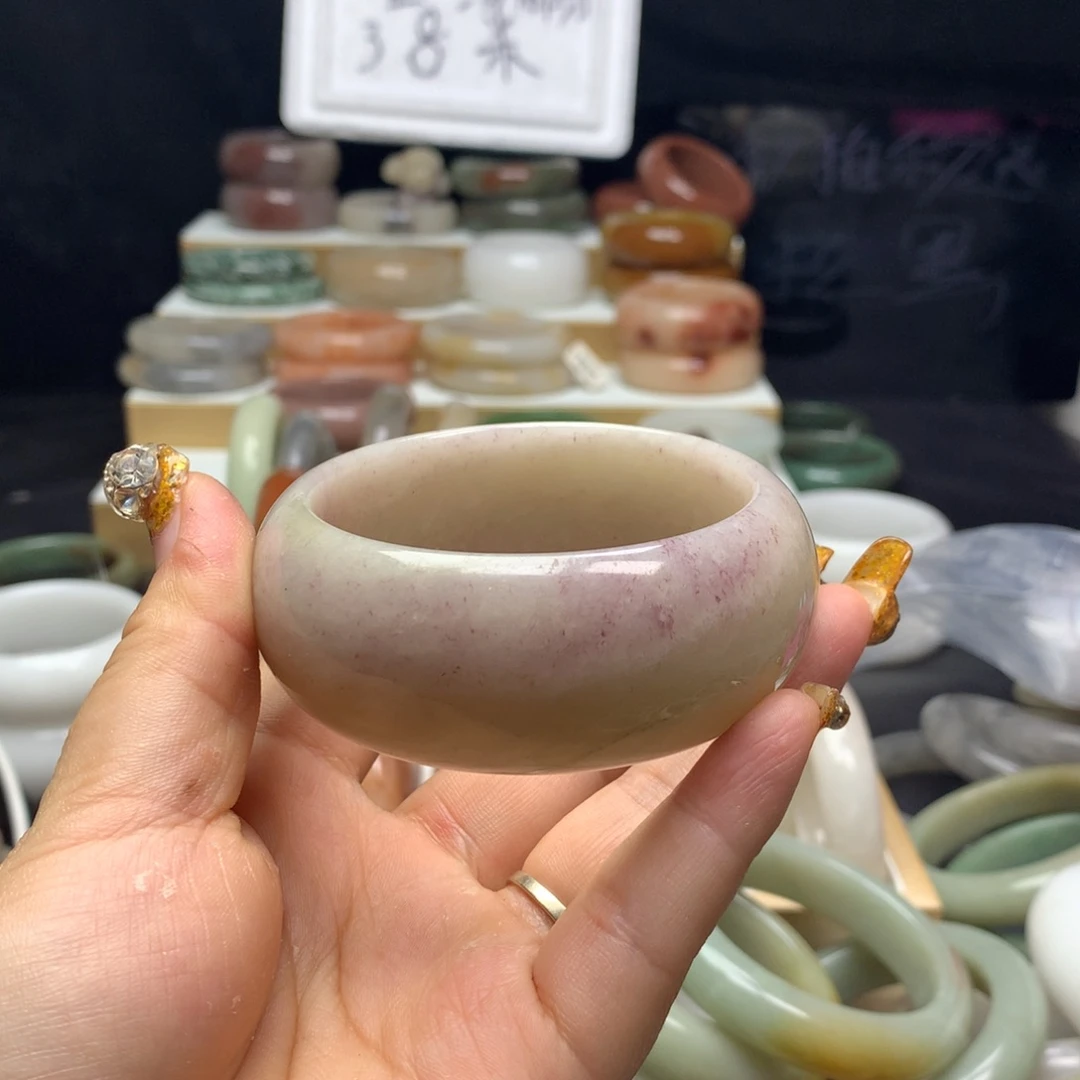 石英质玉手镯未镶嵌手**檬