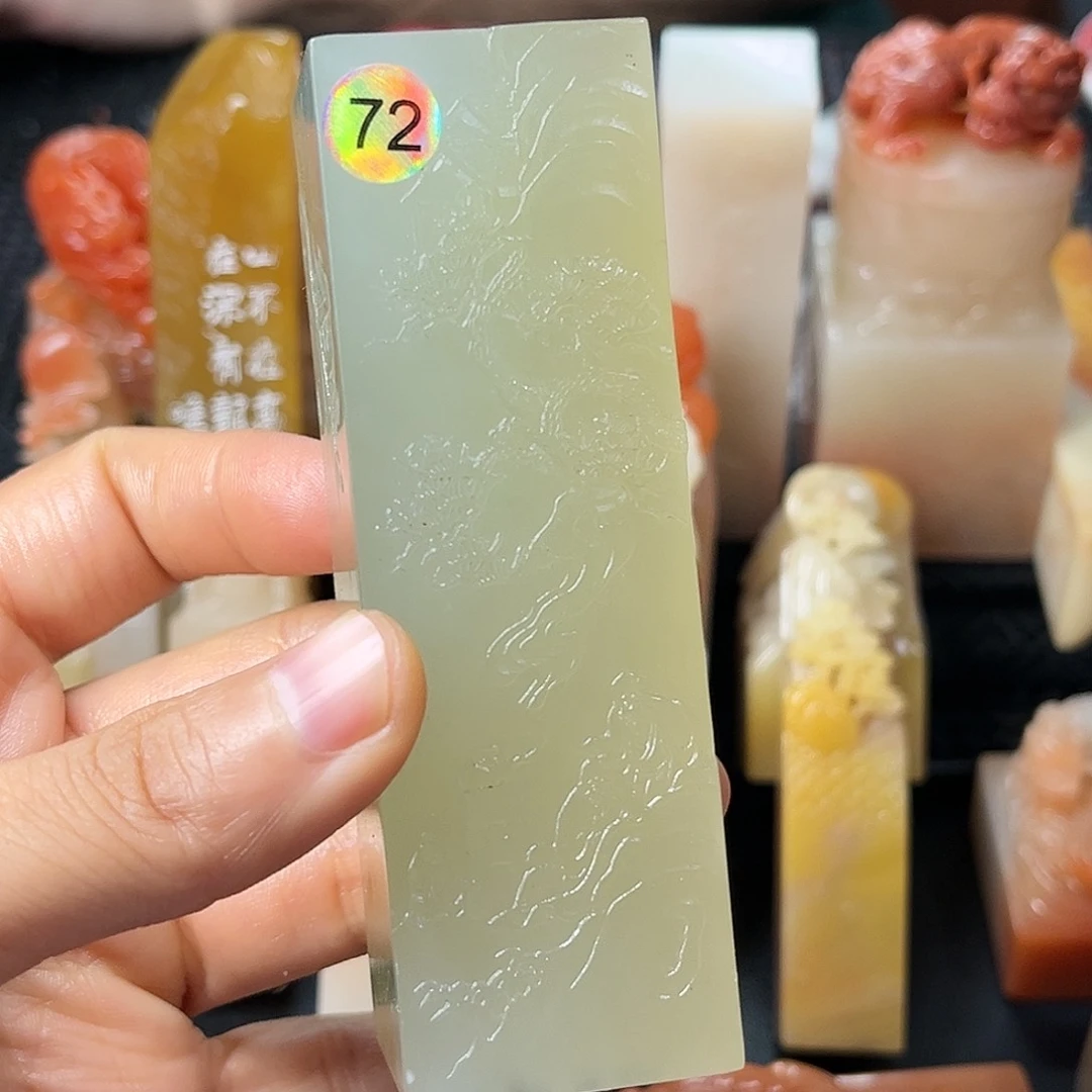 寿山石印石这种现象很明显可以