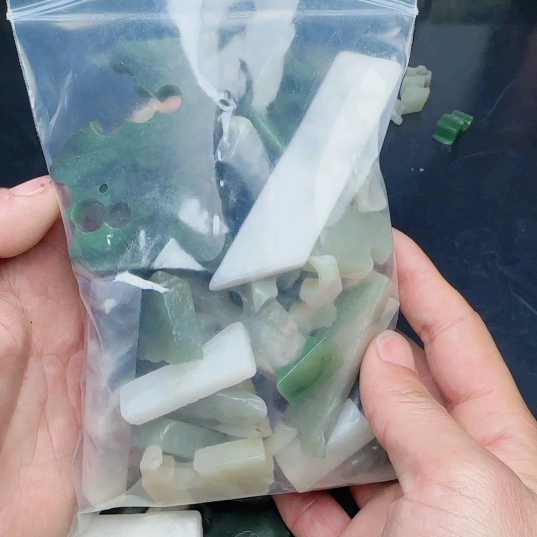 和田玉珠宝半成品未镶嵌一**乐