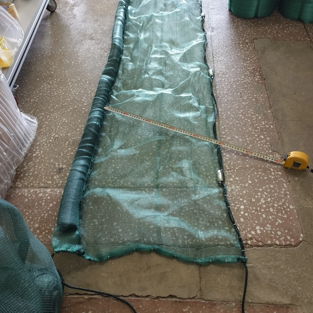 养殖塘口浮萍拉网