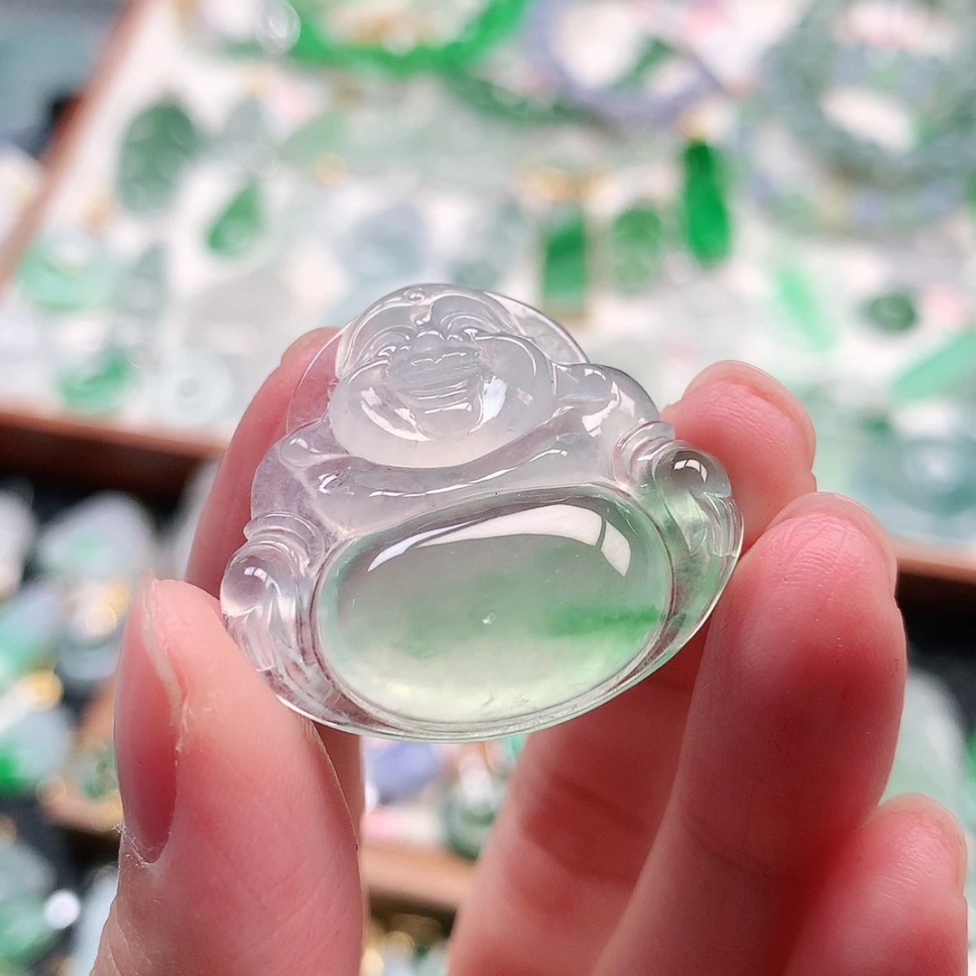 套链未镶嵌翡翠挂件