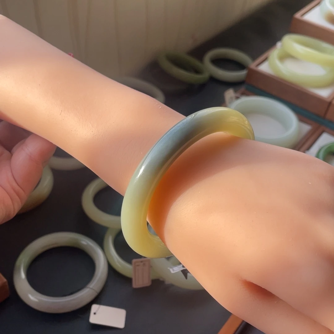 未镶嵌手镯和田玉6061