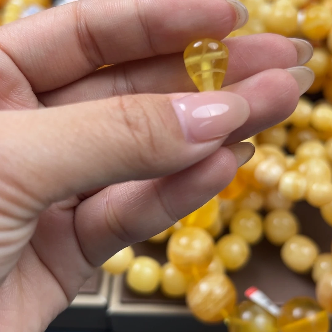 琥珀未镶嵌珠宝奇石