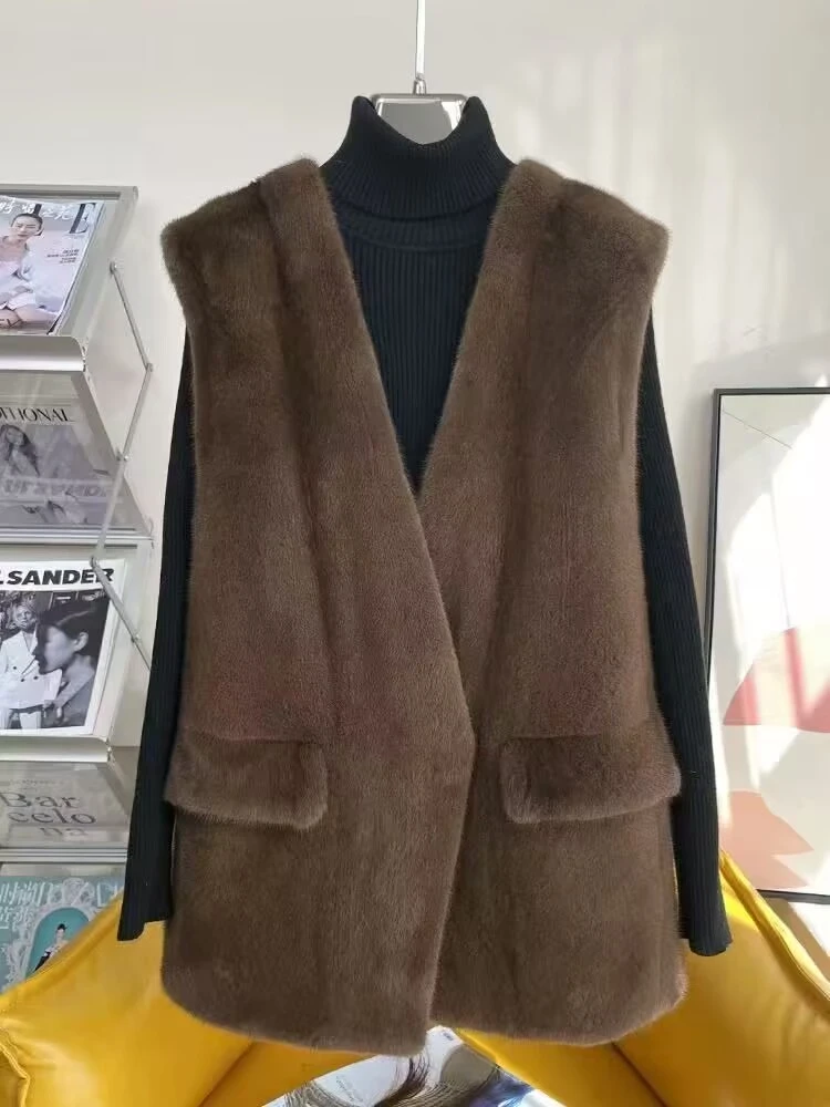 【皮城夫人】新款女士V领短款时尚紫金短二休闲水貂马甲