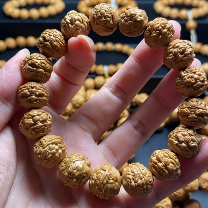 手串猴头核桃黄财神