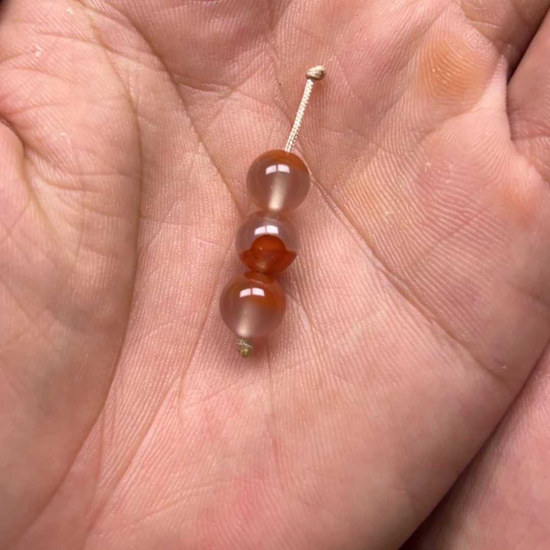 南红玛瑙未镶嵌珠宝奇石