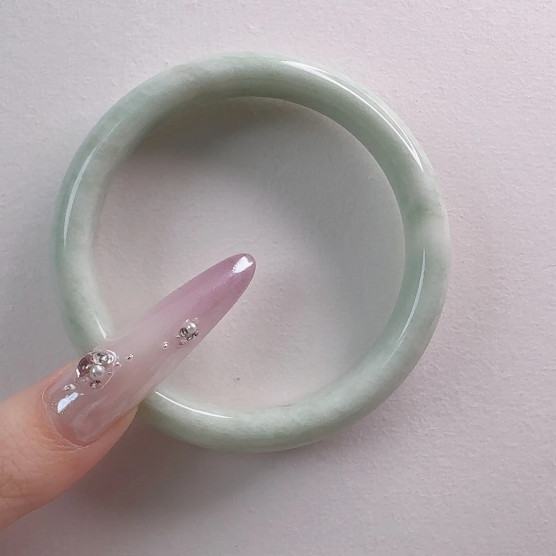 东***伟蓝田玉（蛇纹石化大理石玉）手镯未镶嵌