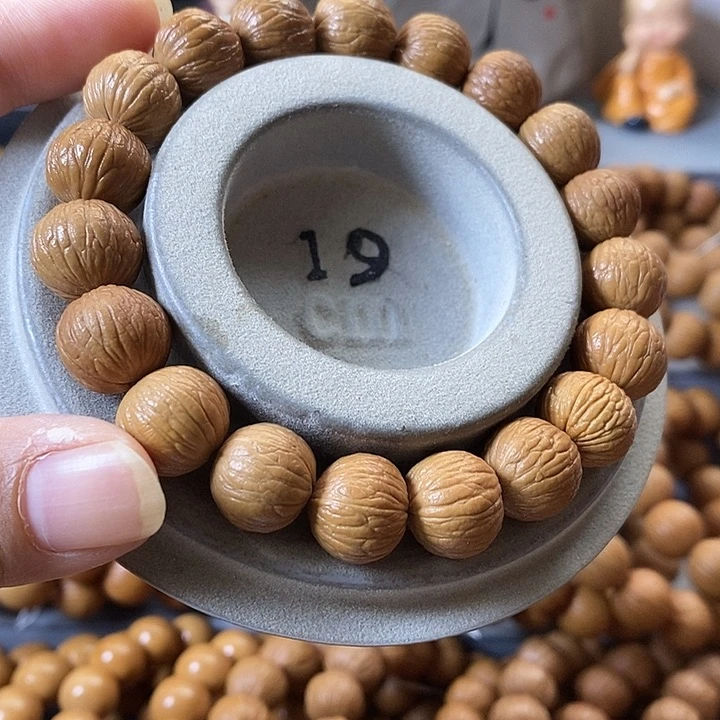 猴头核桃手串凤羽