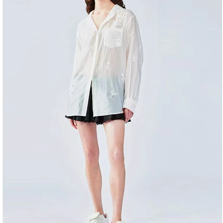 RAQCS32741夏季新款百搭宽松镂空绣花连帽长袖衬衫女