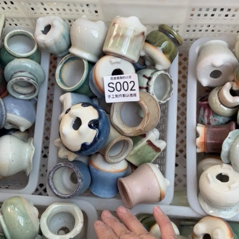 紫砂花盆微瑕002口径3厘米左右