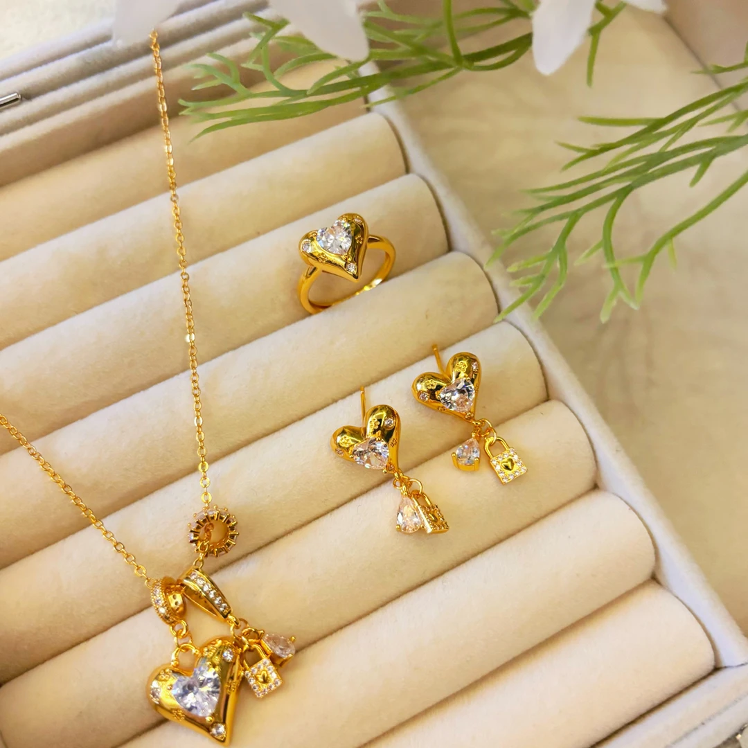 铜合金锆石耳饰 古法心形锆石气质轻奢项链耳环戒指三件套5881