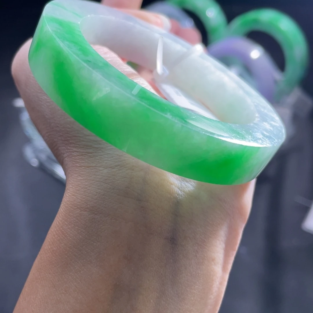 定制翡翠未镶嵌正圈