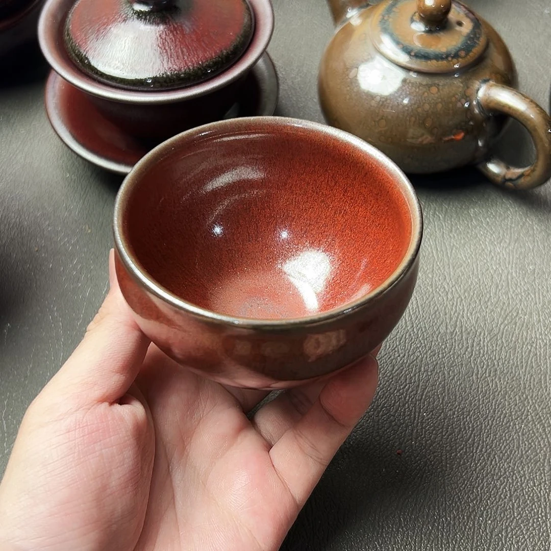 茶盏这个我就很难相信是谁