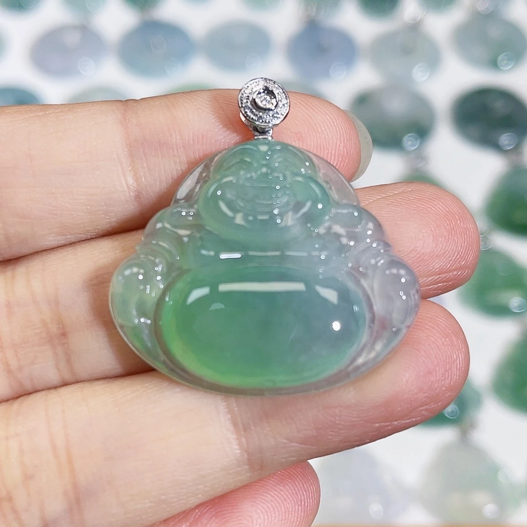 颈饰18K金镶嵌翡翠吊坠