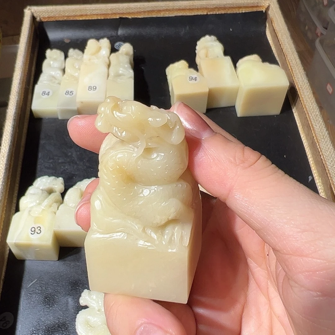 寿山石随机批发一个