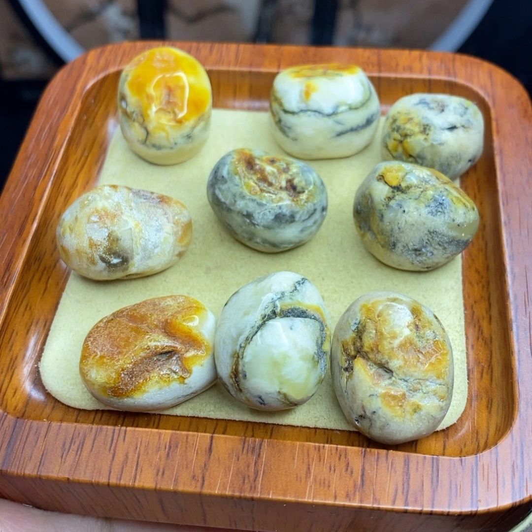 未镶嵌定制蜜蜡庚****?梨